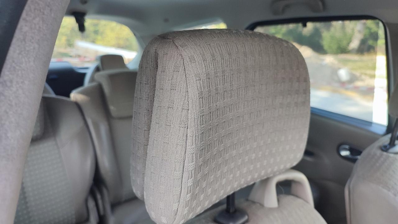 Renault Grand Scenic 7 posti 1.9 dCi Exception