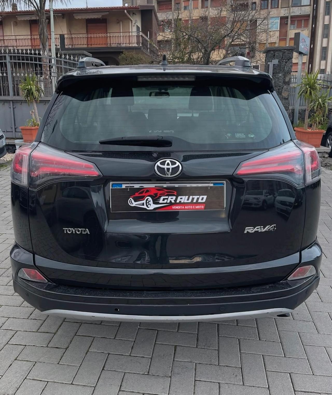 Toyota RAV 4 2.0 D-4D 2WD 143cv