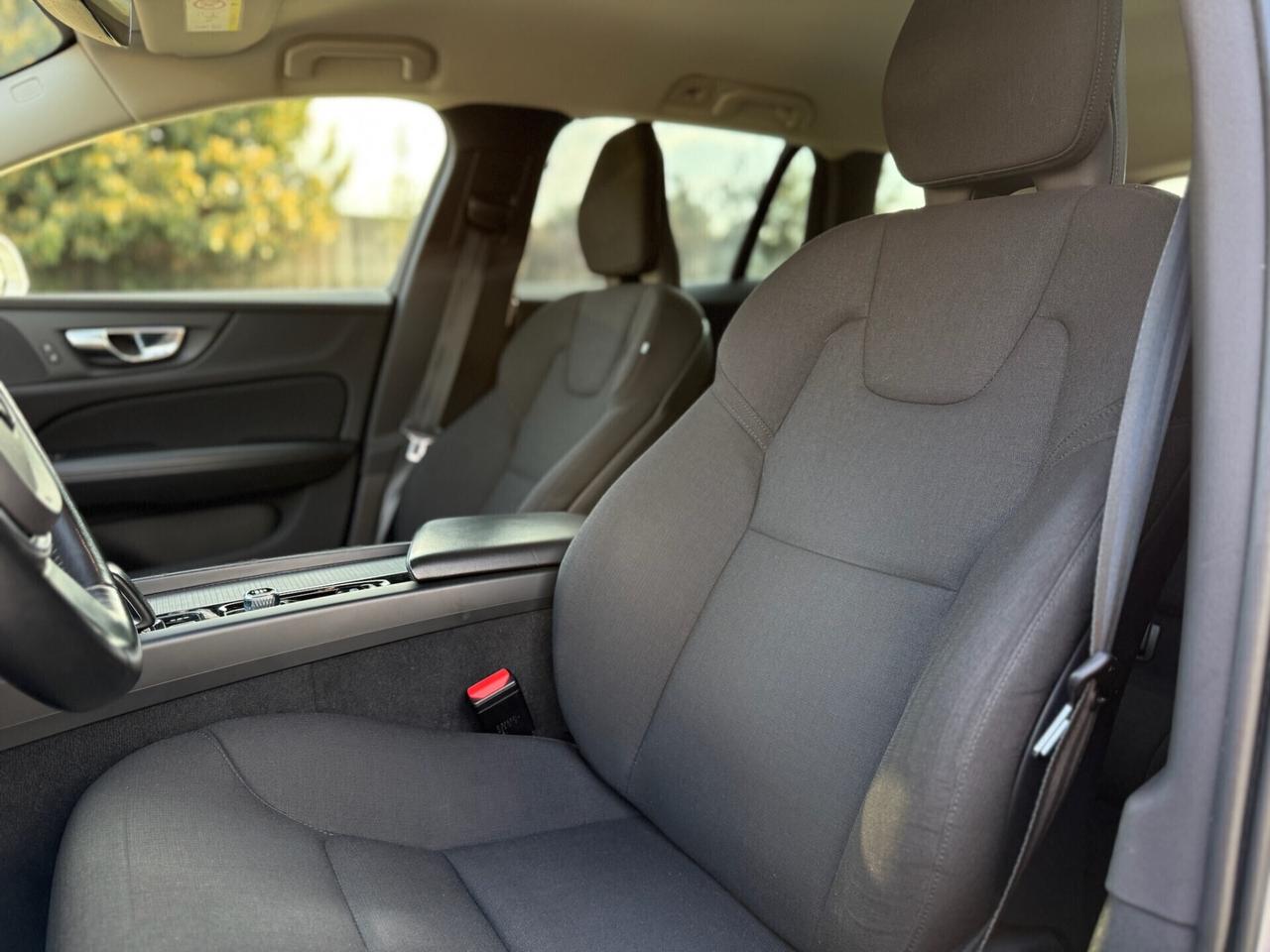 VOLVO V60 2021 B4 Geartronic