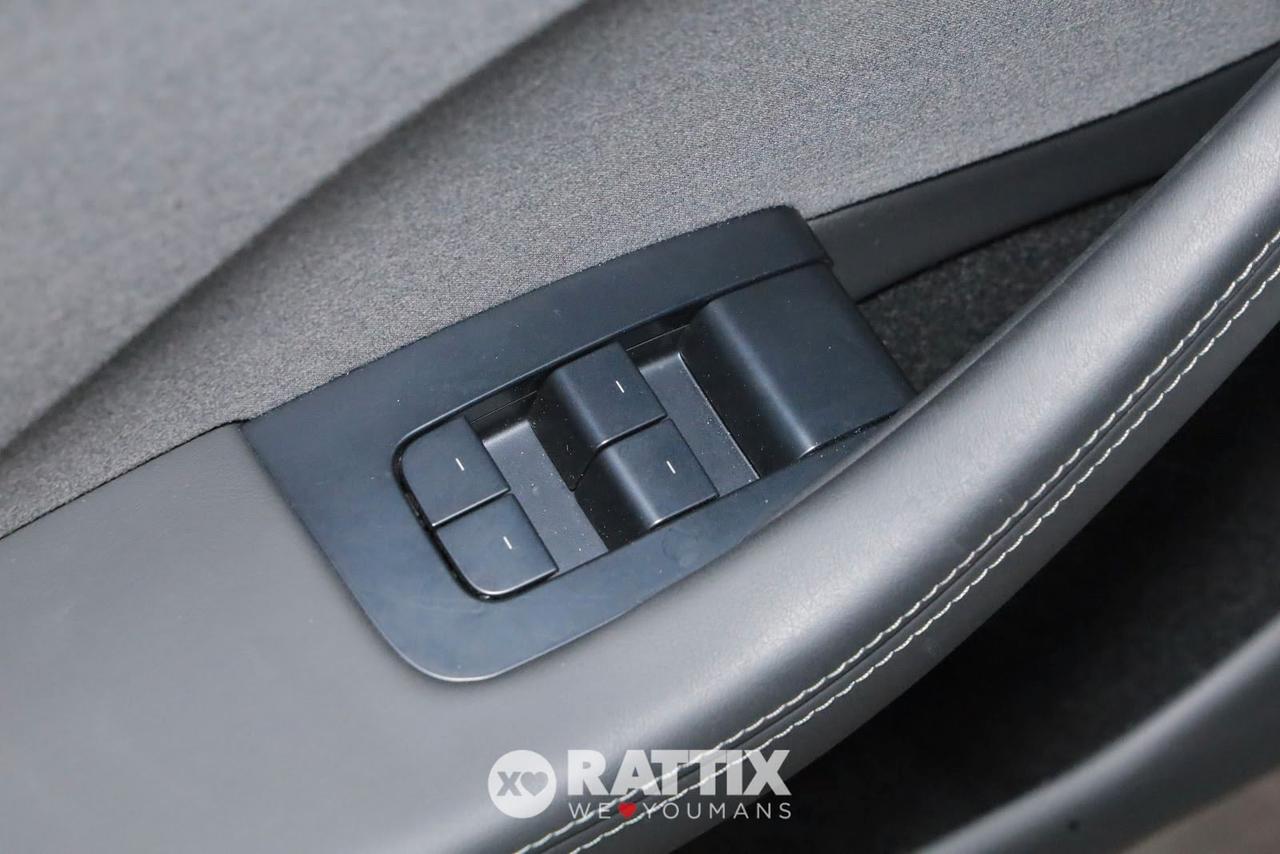 Tesla Model 3 motore elettrico Premium RWD + tetto panoramico & Wallbox