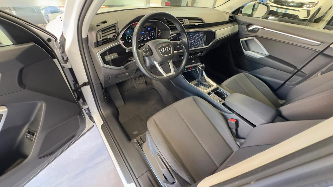 Audi Q3 SPB 45 TFSI e S tronic Business Plus