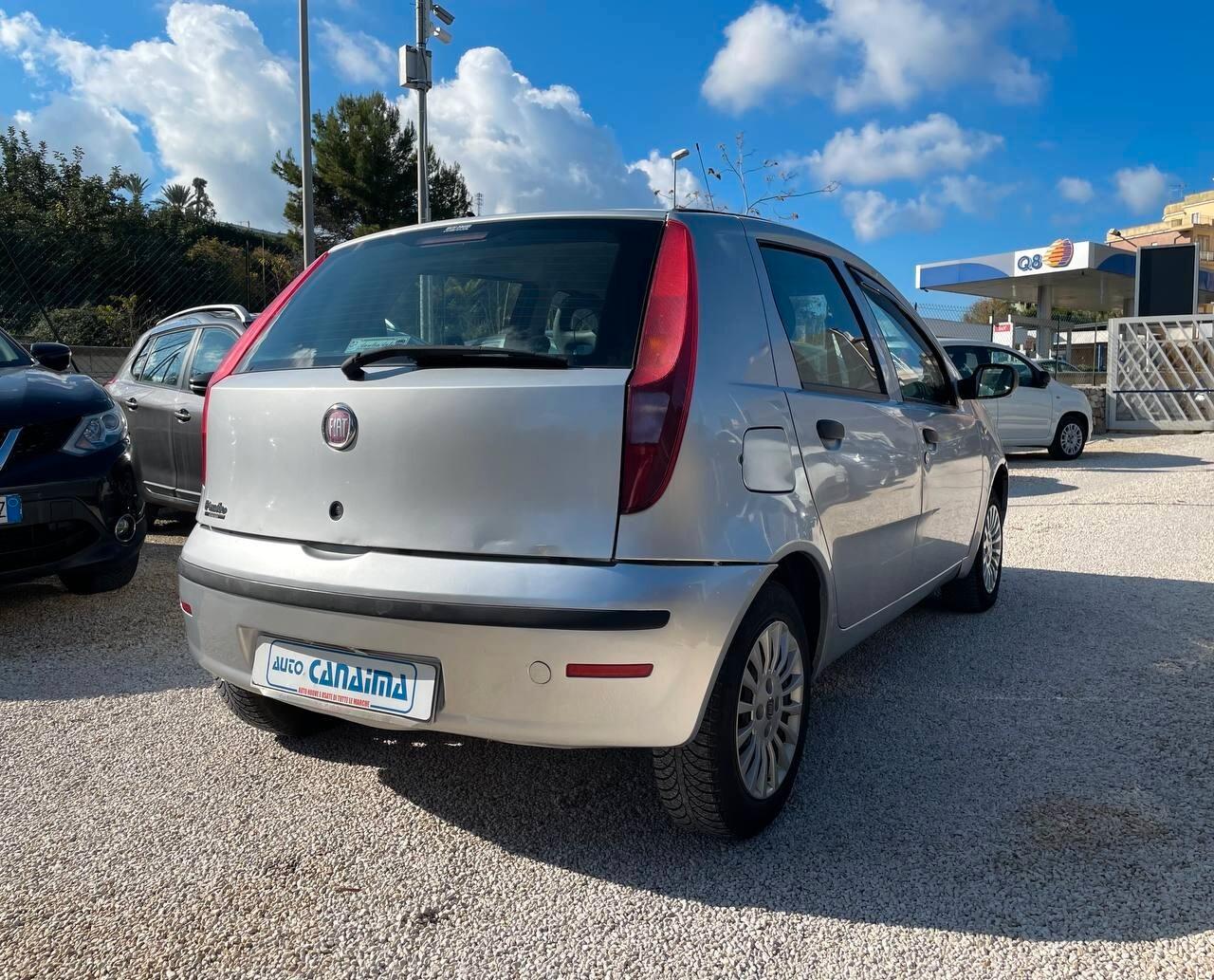 FIAT PUNTO 1.2 B - 2011