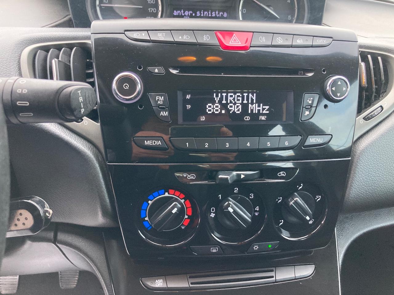 Lancia Ypsilon 1.3 MJT 16V 95 CV 5 porte S&S Platinum