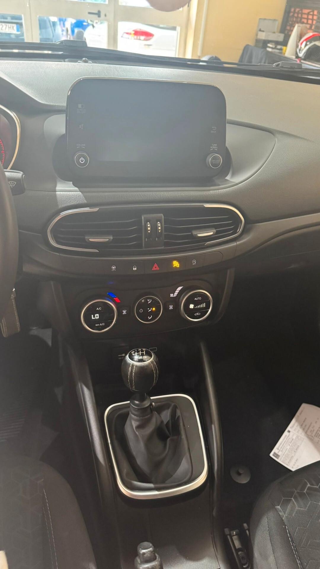 Fiat Tipo 1.6 Mjt S&S 5 porte City Cross