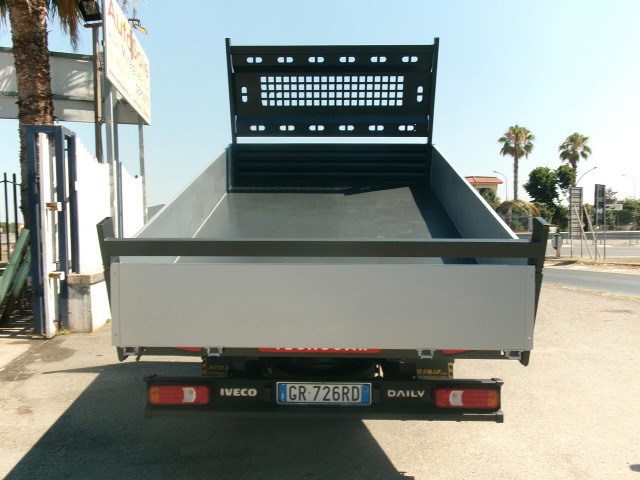 Iveco Daily 35C14 2.3 140CV E6D DOPPIA CABINA 7POSTI RIBALTABILE **32000 KM**