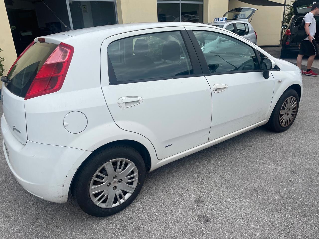 Fiat Grande Punto 1.3 MJT 75 CV 5 porte Dynamic
