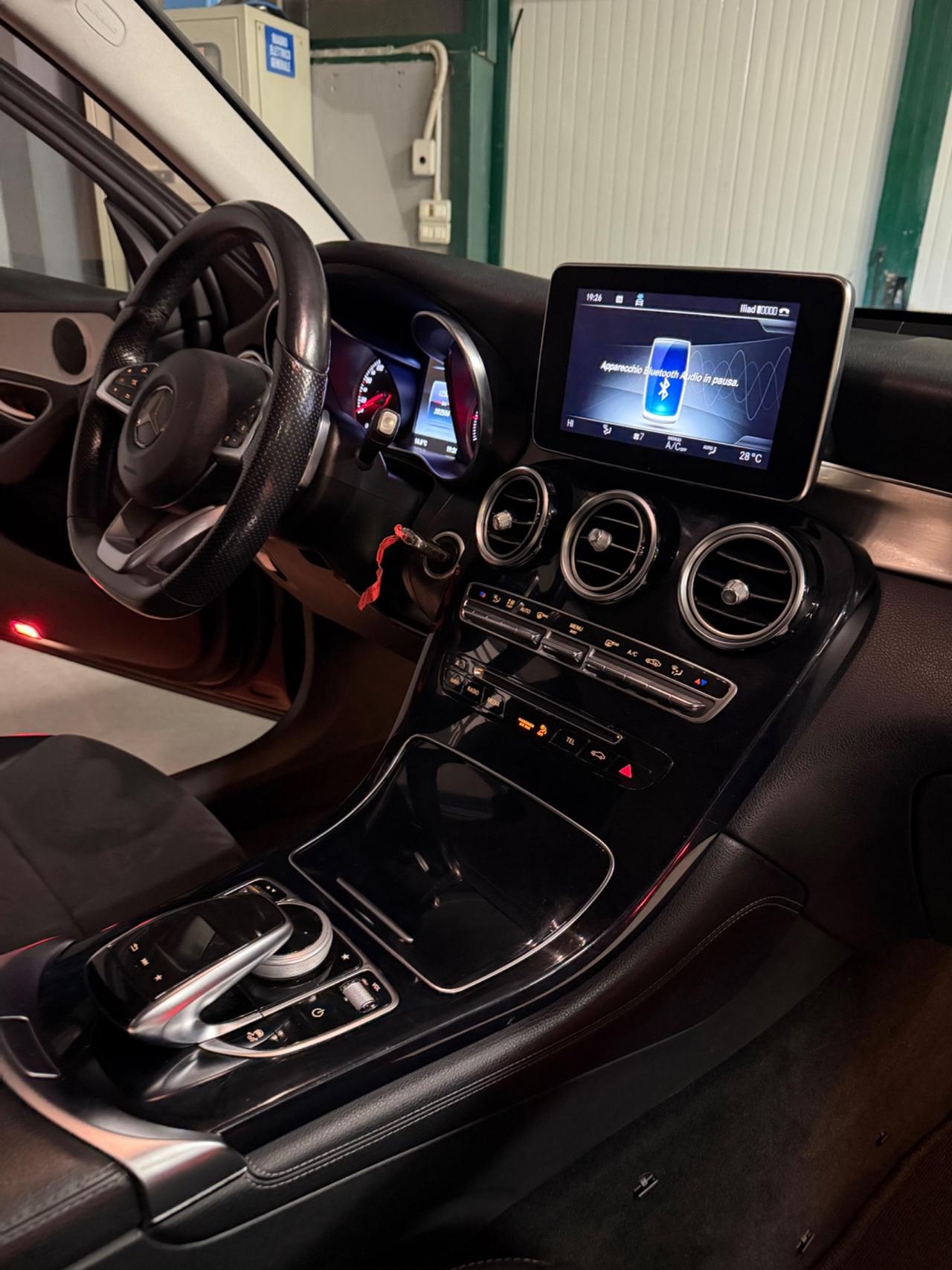 Mercedes-benz GLC 250d PREMIUM EU6B 4MATIC FULLOPT KMCERT GARANZ