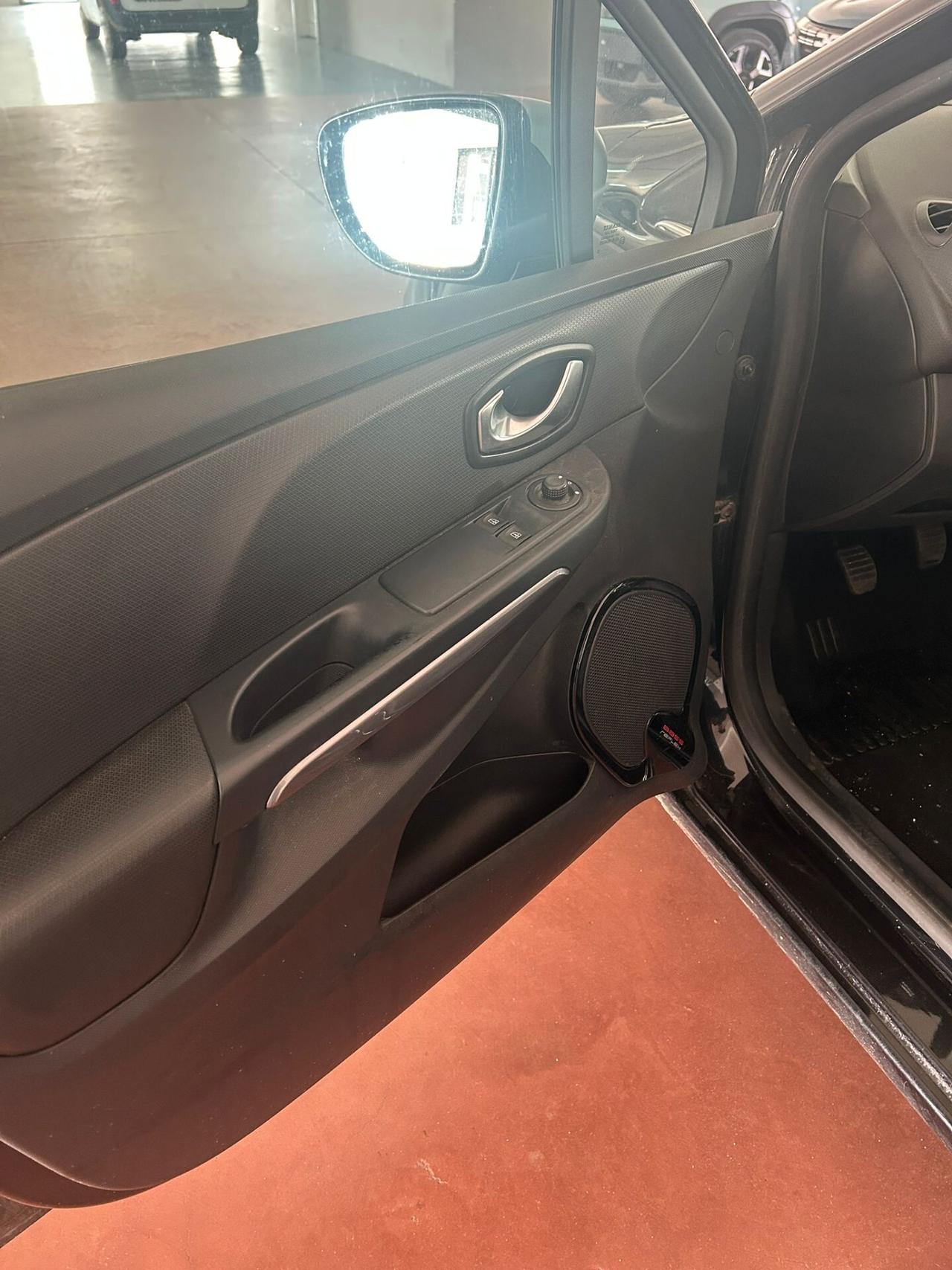 Renault Clio 1.2 75CV 5 porte Wave