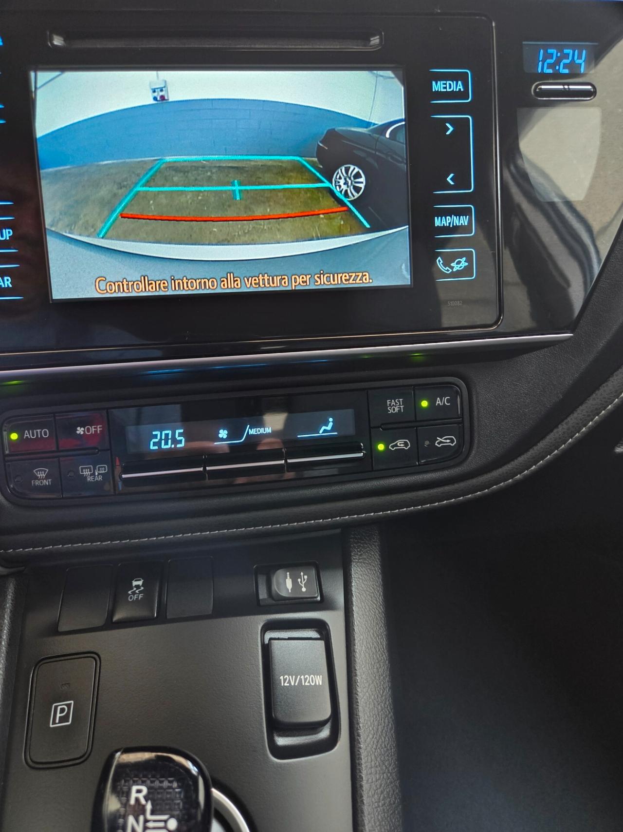 Toyota Auris 1.8 Hybrid Lounge