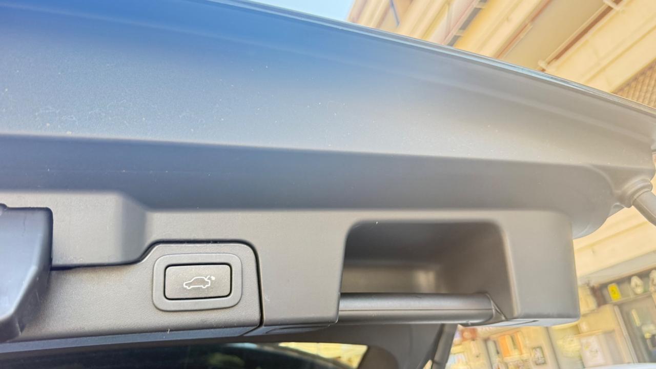 Land Rover Range Evoque 2.0 TD4 150 CV 5p. SE Dynamic LED NAVI KAMERA PELLE PDC BLUETOOTH