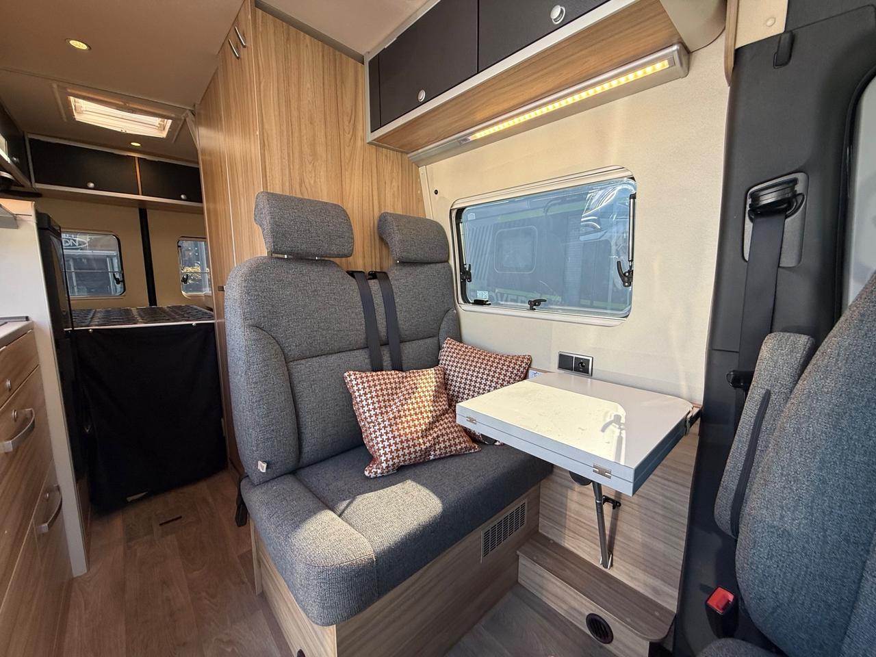 HYMER GRAND CANYON S CROSSOVER 5.93 MERCEDES AUTOMATICO