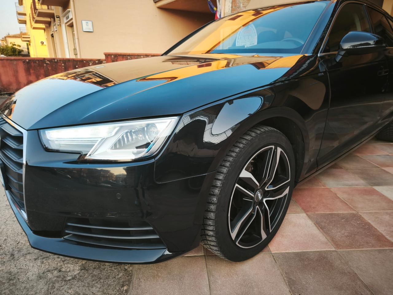 Audi A4 Avant 2.0 tdi 150 CV S-tr Distr fatta