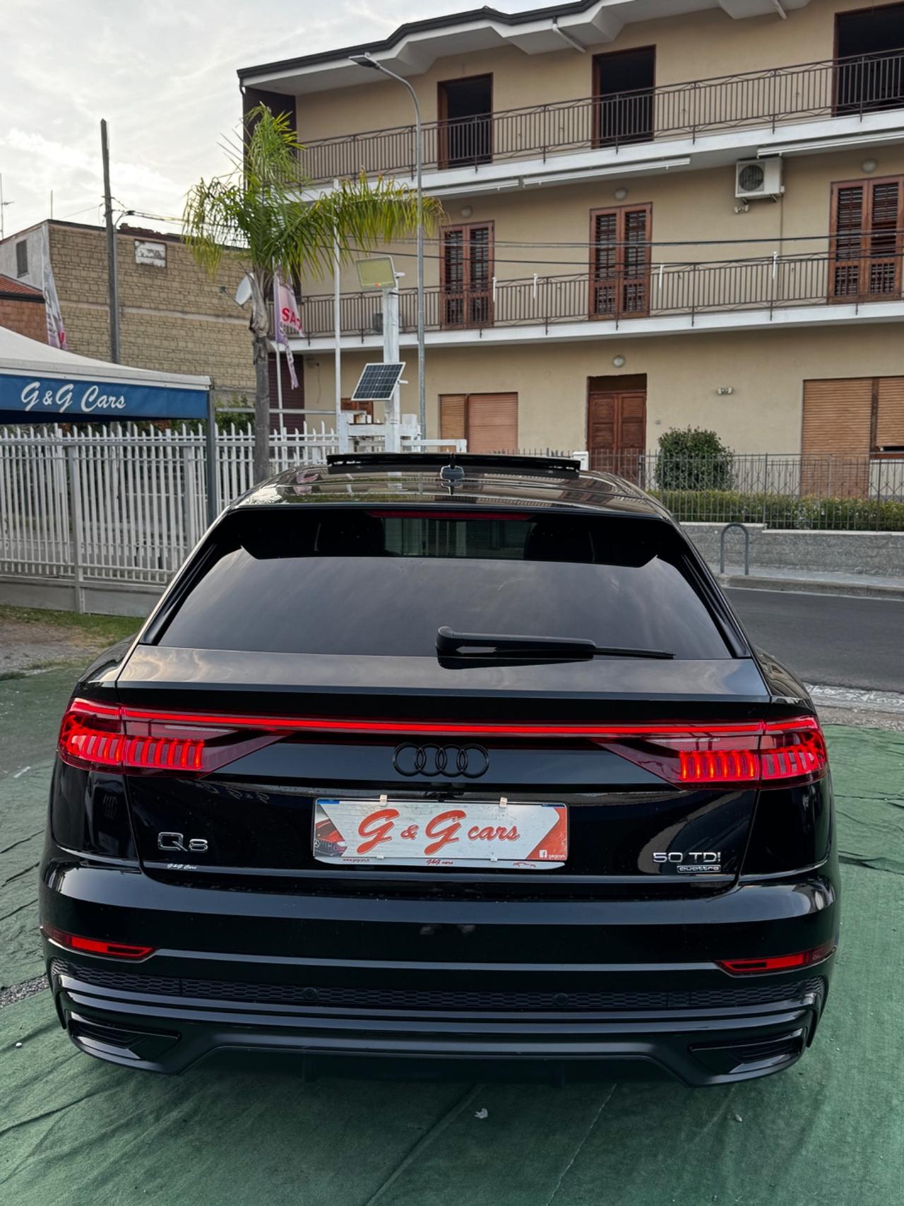 Audi Q8 50 TDI 286 CV quattro tiptronic S-Line Tetto