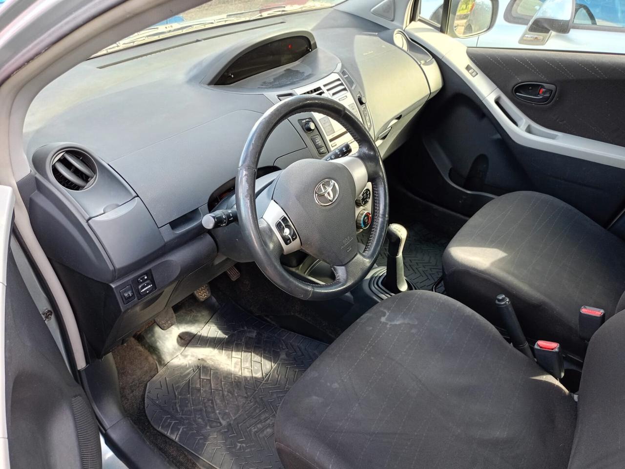 TOYOTA YARIS 3 PORTE