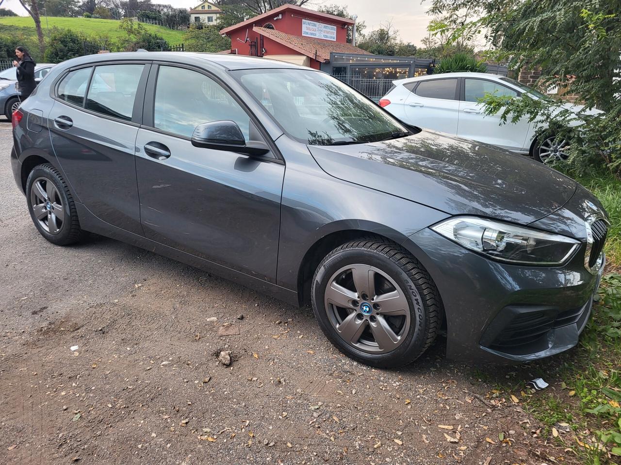 Bmw 116 116d 5p. Business Advantage