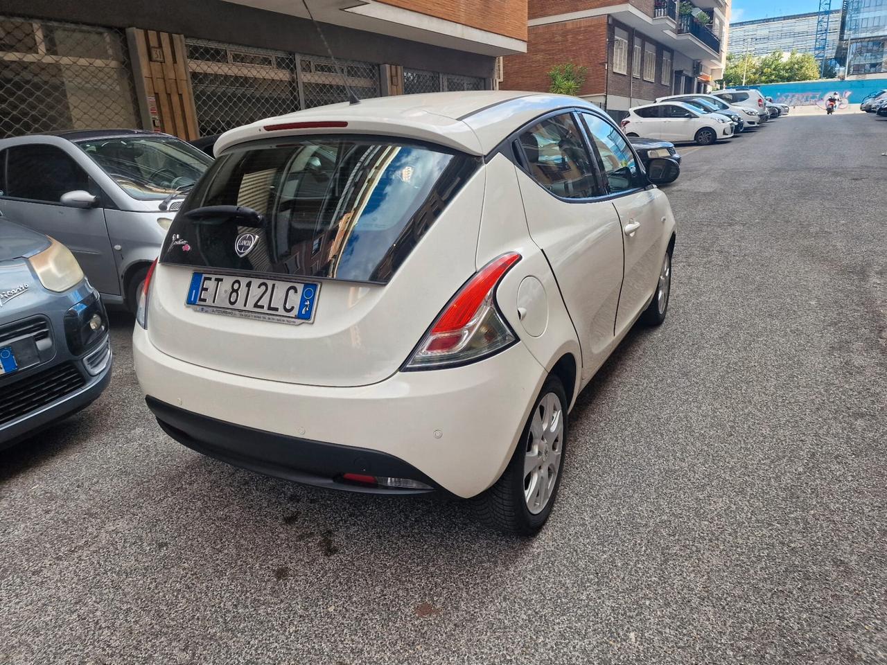 Lancia Ypsilon 1.2 69 CV 5 porte GPL Ecochic Elefantino