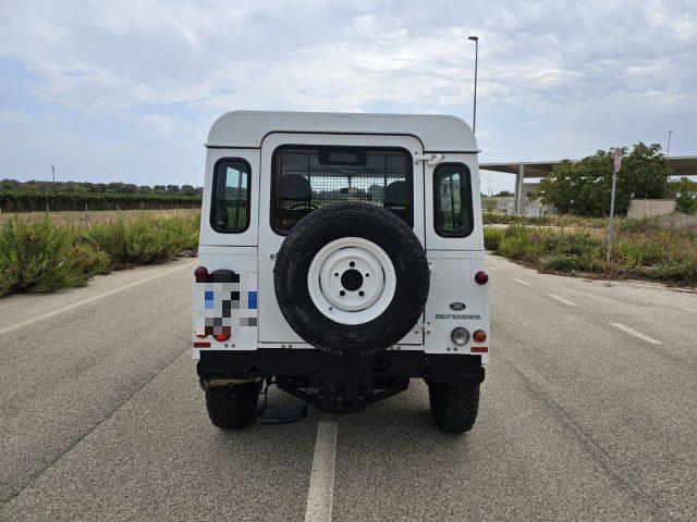 LAND ROVER Defender 90 2.2 TD4 Station Wagon N1