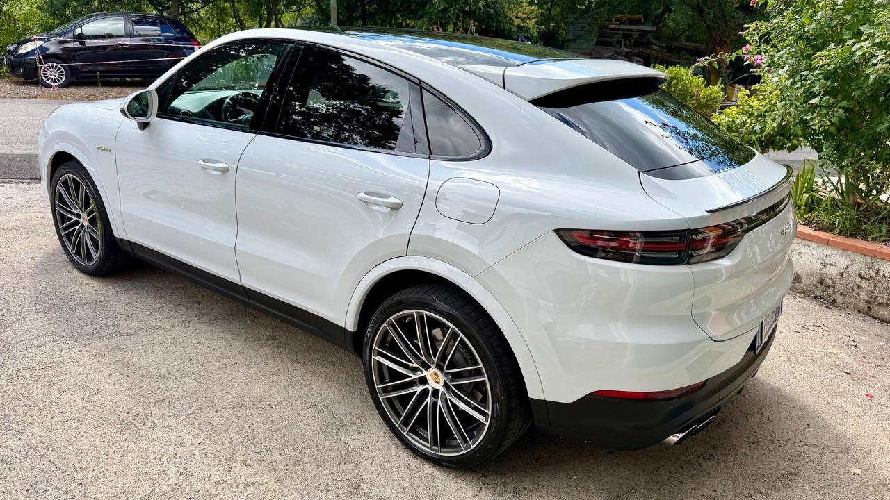 Porsche Cayenne Coupé 3.0 V6 E-Hybrid