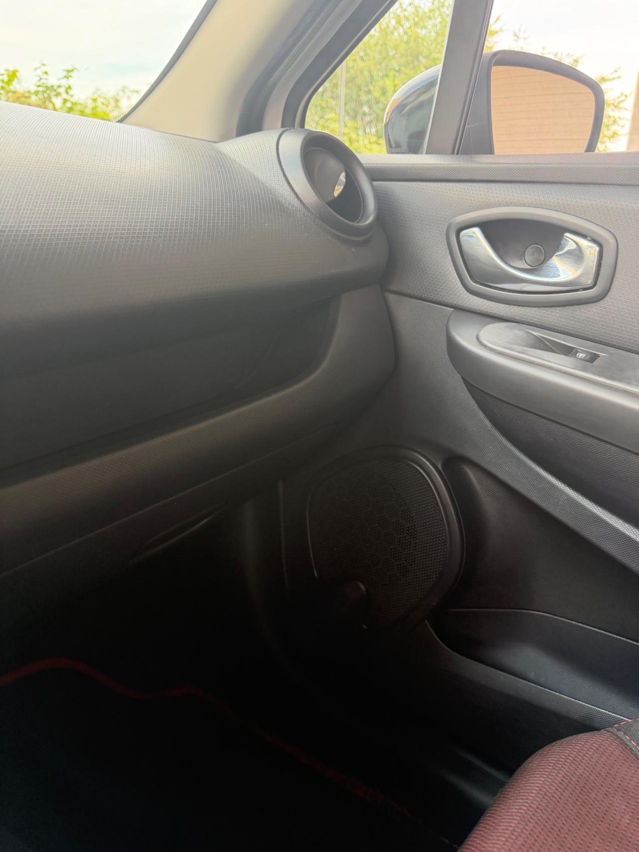 Renault Clio 1.2 75CV GPL 5 porte Live