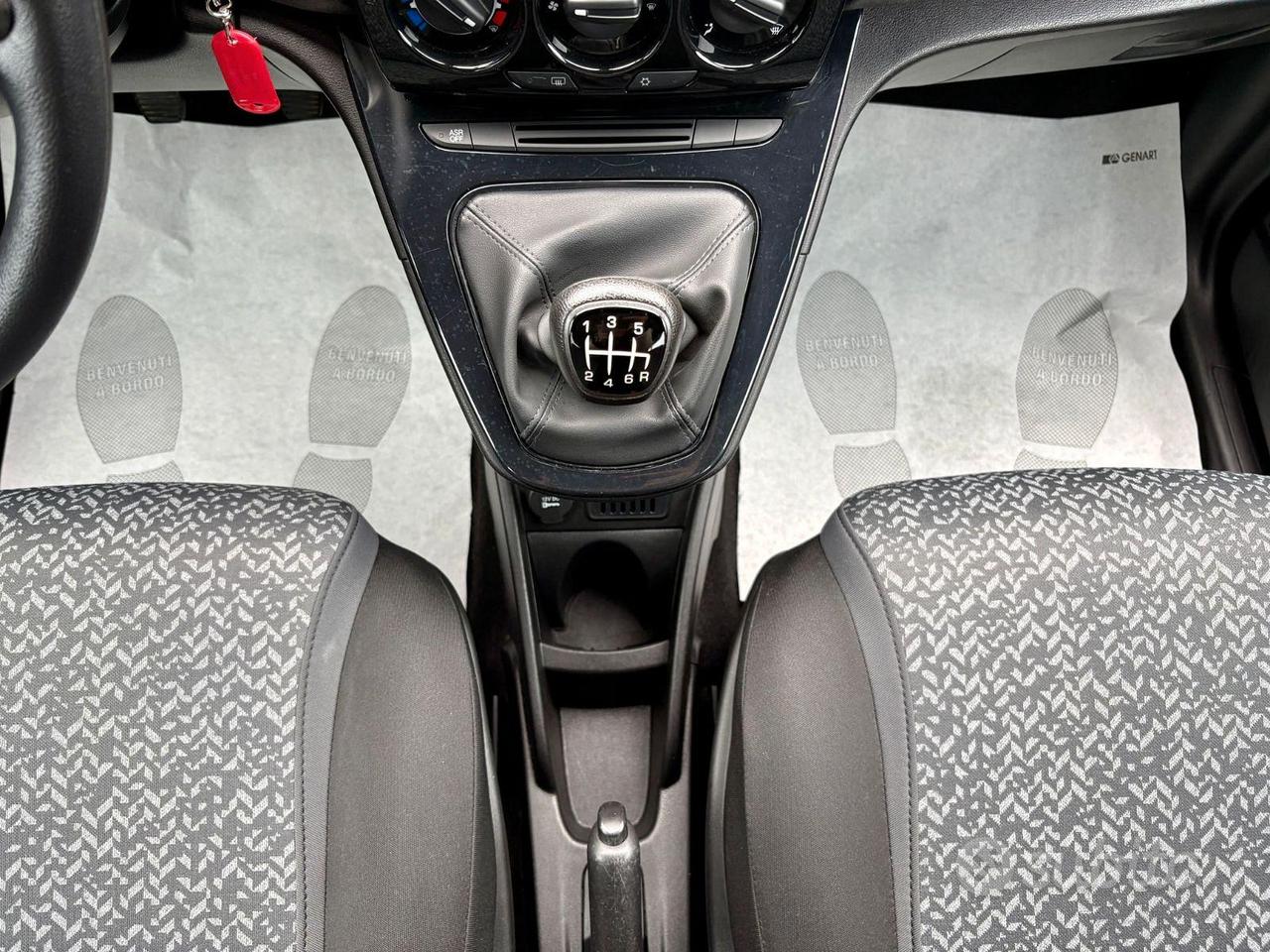 LANCIA Y 1.0 Benz/Hybrid Ecochic 99.000 KM!!! 70cv