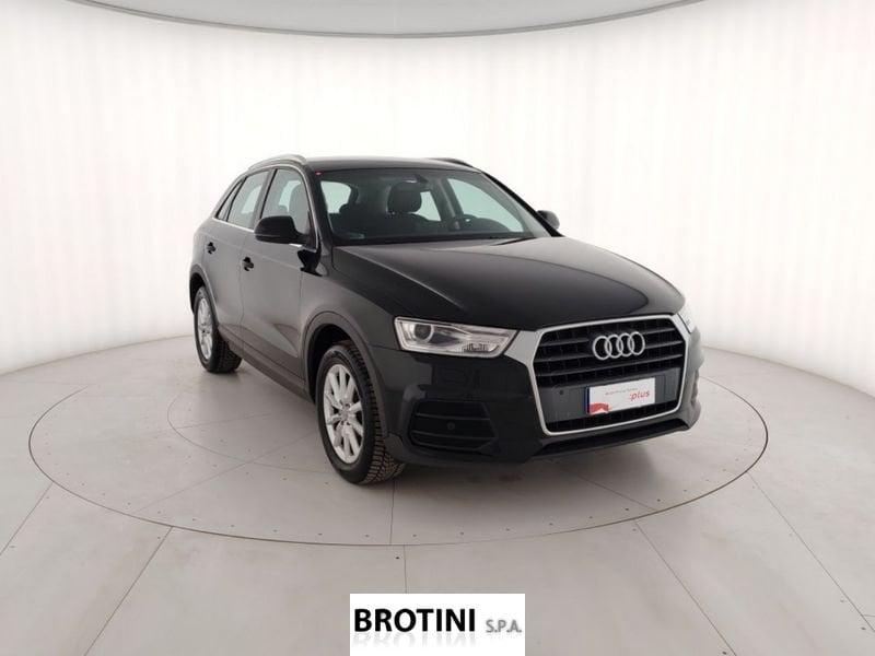 Audi Q3 2.0 TDI 120cv Business