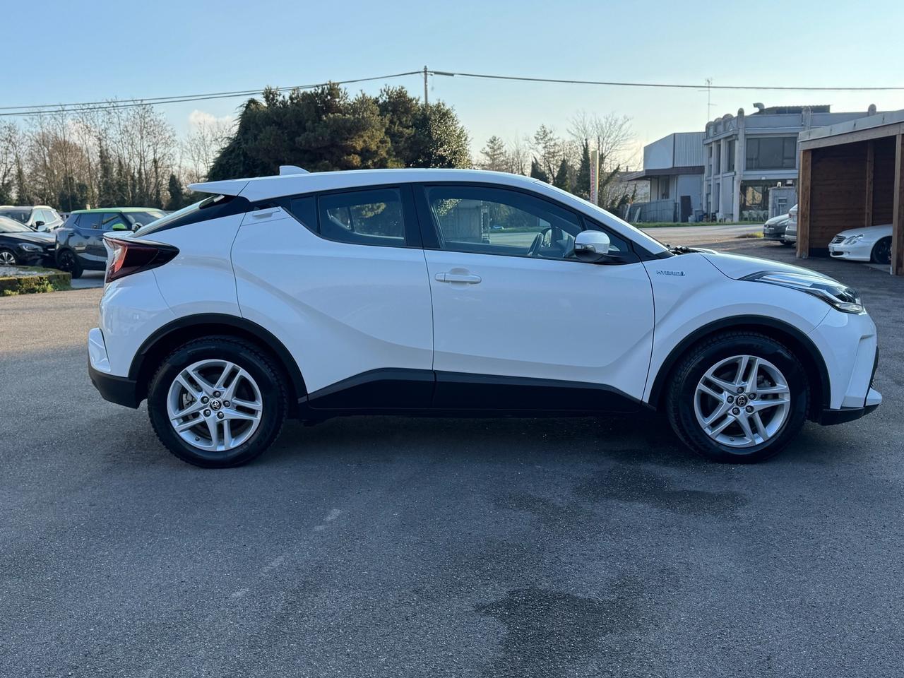 Toyota C-HR 1.8 Hybrid E-CVT Toyota Team