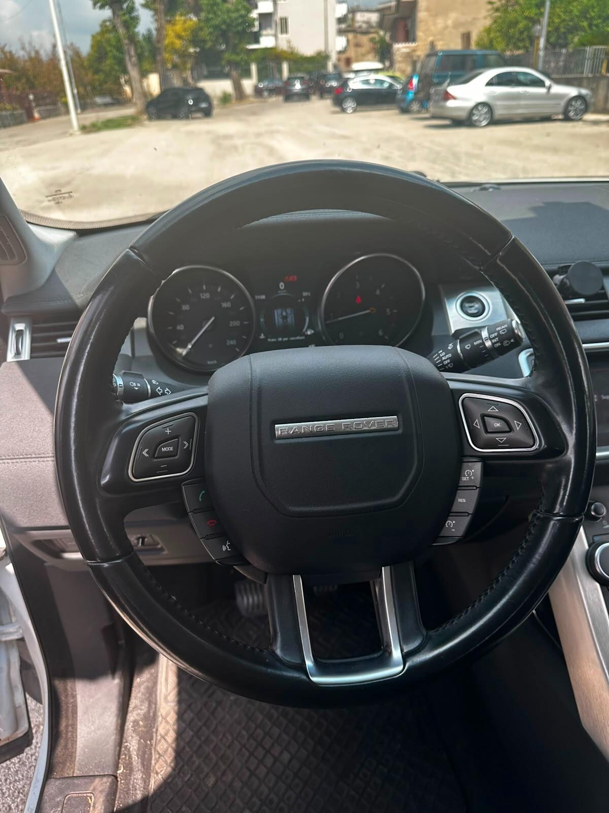 Land Rover Range Evoque 2.0 TD4 180 CV 5p. SE Dynamic