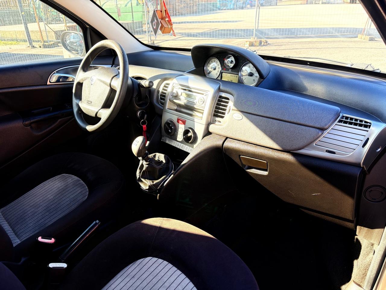 Lancia Ypsilon 1.2 Argento