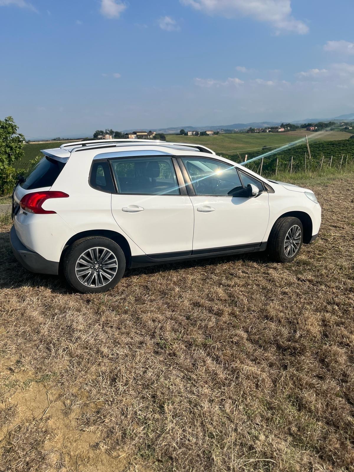 Peugeot 2008 1.2 VTi 82CV Allure