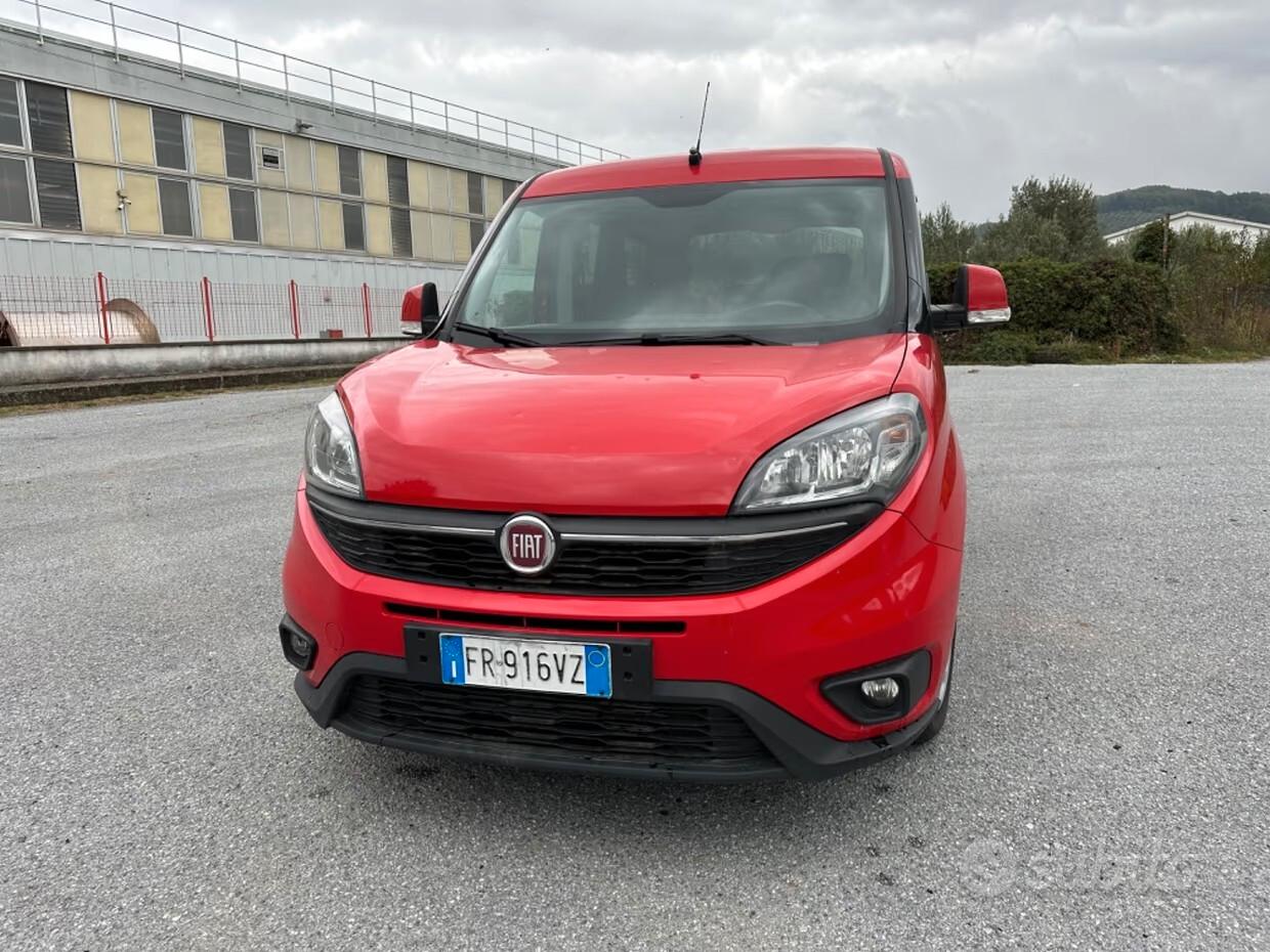 Fiat doblò 1.6 jtd 105cv lounge maxi doppia porta laterale anno 2018