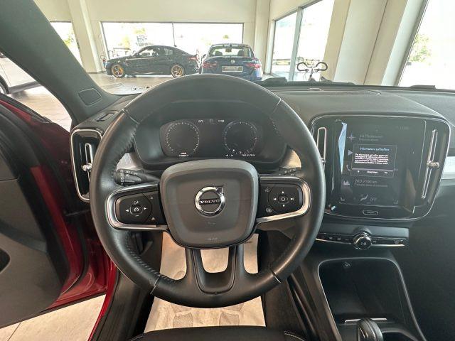 VOLVO XC40 D3 AWD Geartronic Momentum