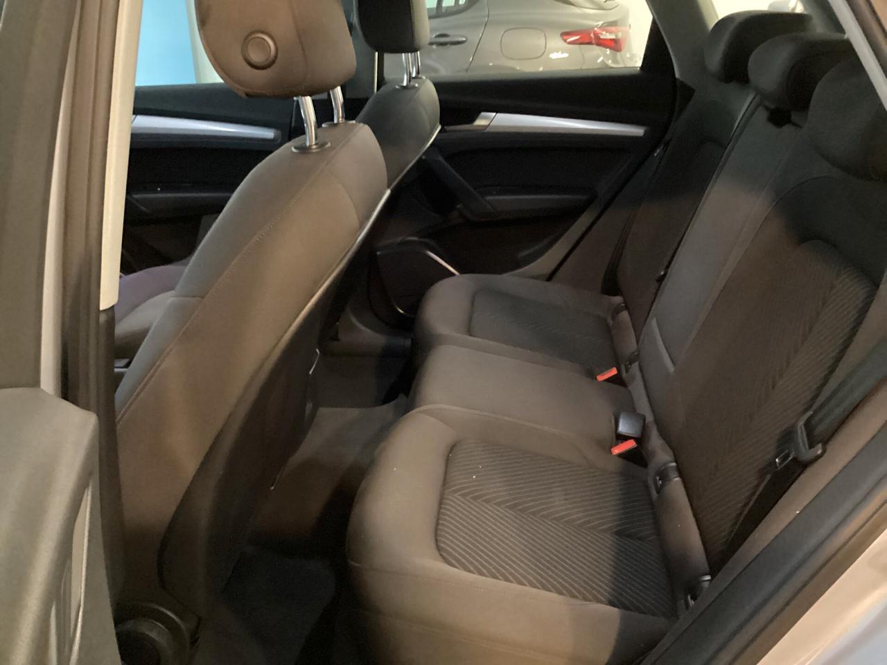 Audi Q5 35 TDI quattro S tronic Business