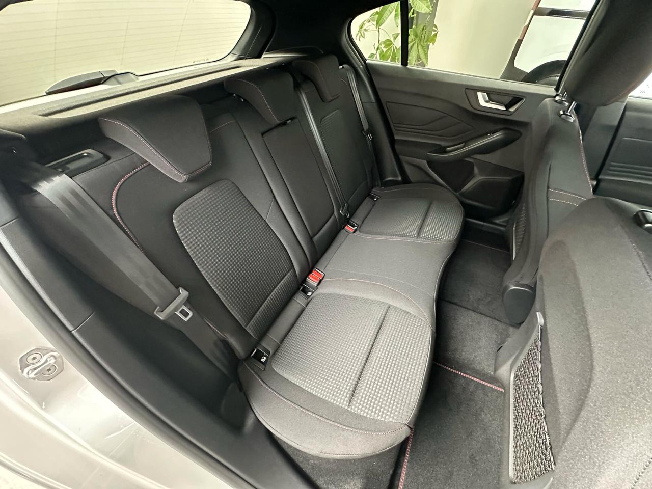 Ford Focus 1.0 EcoBoost Hybrid 125 CV 5p. ST-Line