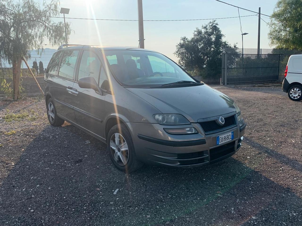 Fiat Ulysse 2.0 MJT 120 CV Emotion