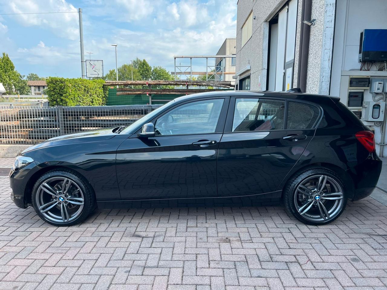 Bmw 118d 5p. Advantage 150CV automatica