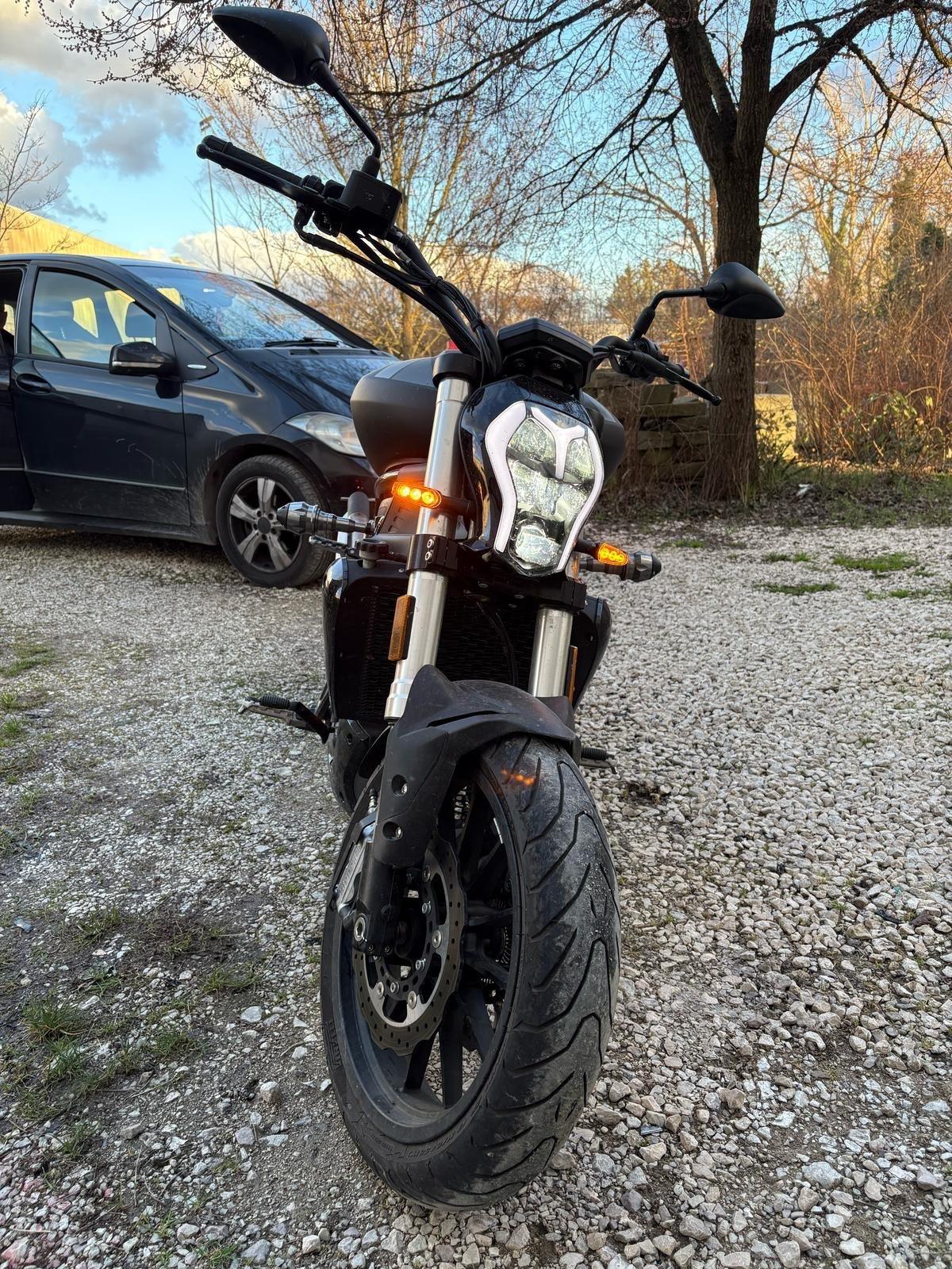 Benelli 502C 2020 4800 km PARI AL NUOVO!