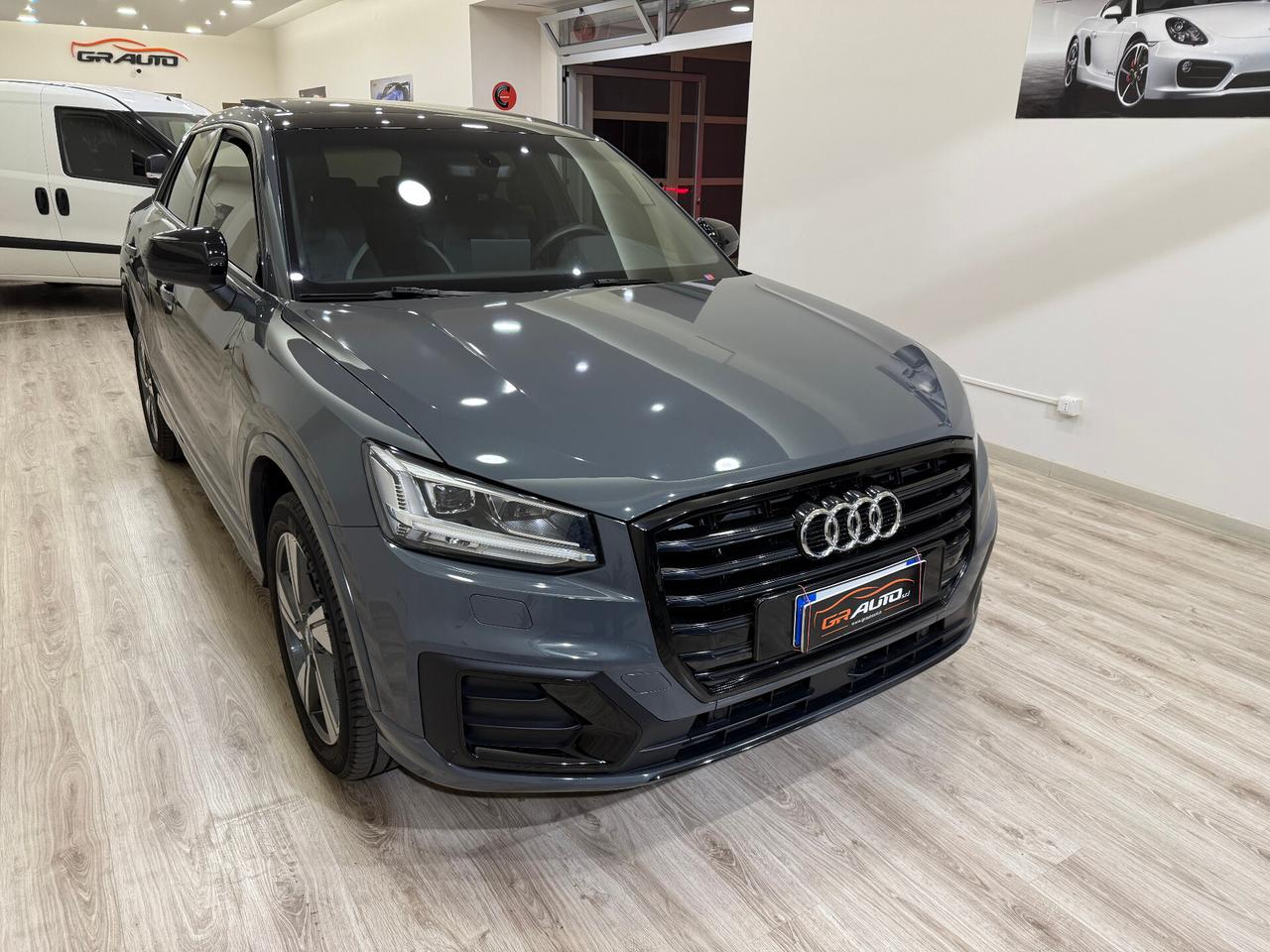 Audi Q2 35 TDI quattro S tronic Blak Edition Tetto Sky Open