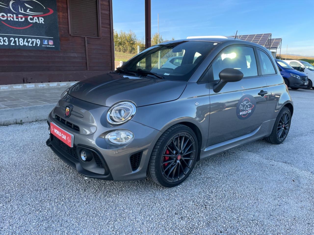 Abarth 695 1.4 Turbo T-Jet 180 CV