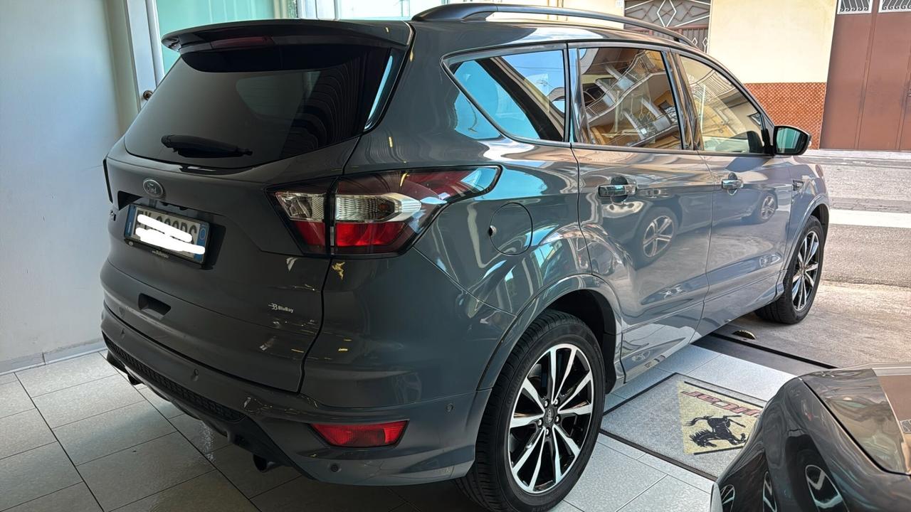 Ford Kuga 1.5 EcoBoost 120 CV S&S 2WD ST-Line