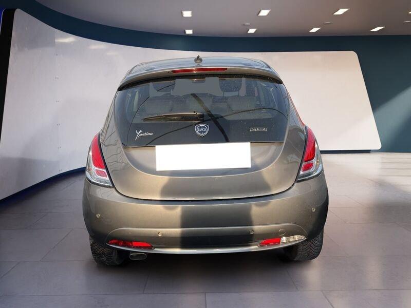 Lancia Ypsilon III 2015 1.0 hybrid Gold s&s 70cv