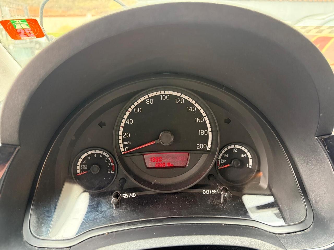 VOLKSWAGEN UP MOVE 5PORTE OK NEOPATENTATI