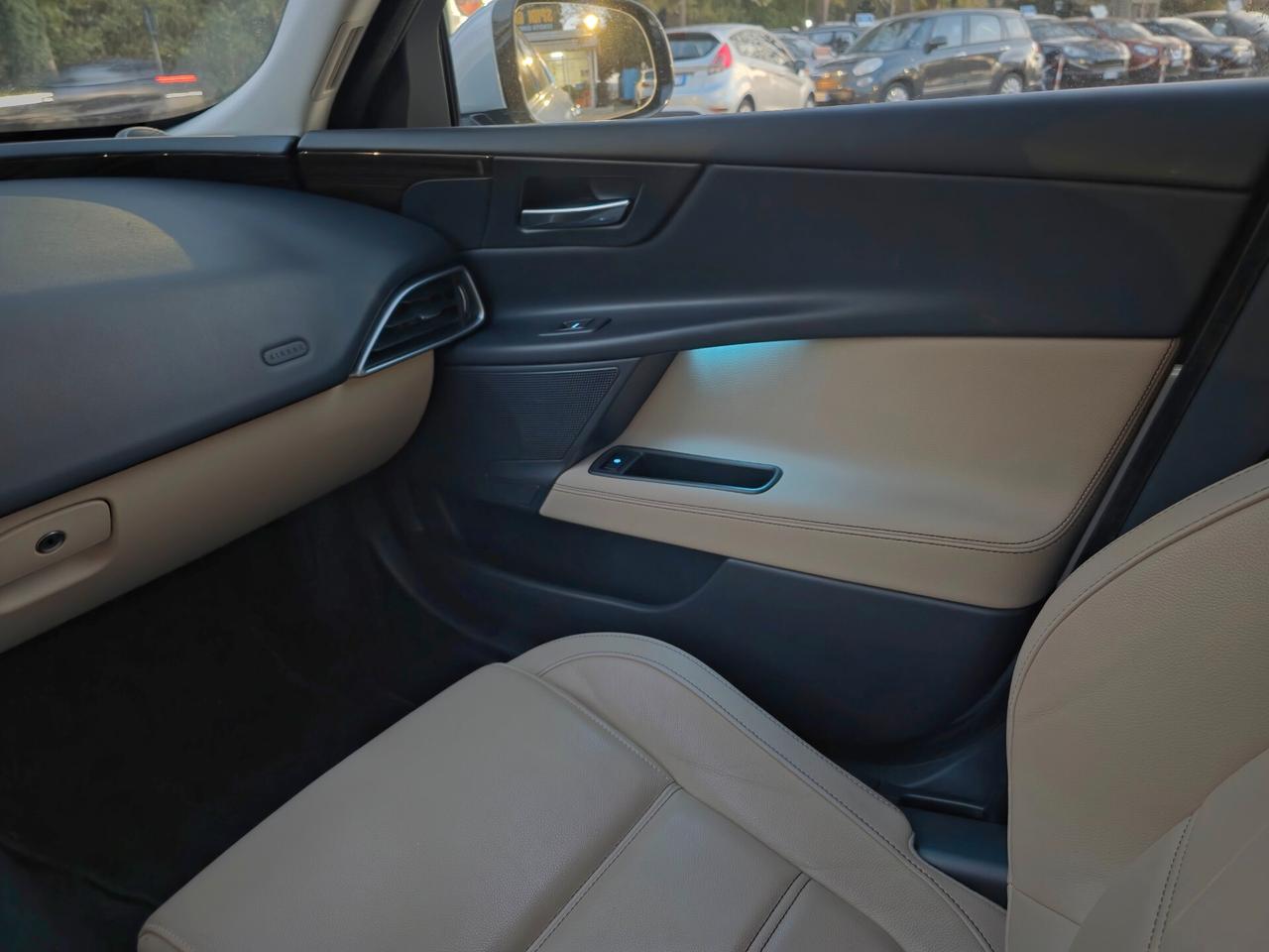 Jaguar XE 2.0 D 180 CV aut. Landmark Edition 2019-E6 Automatico