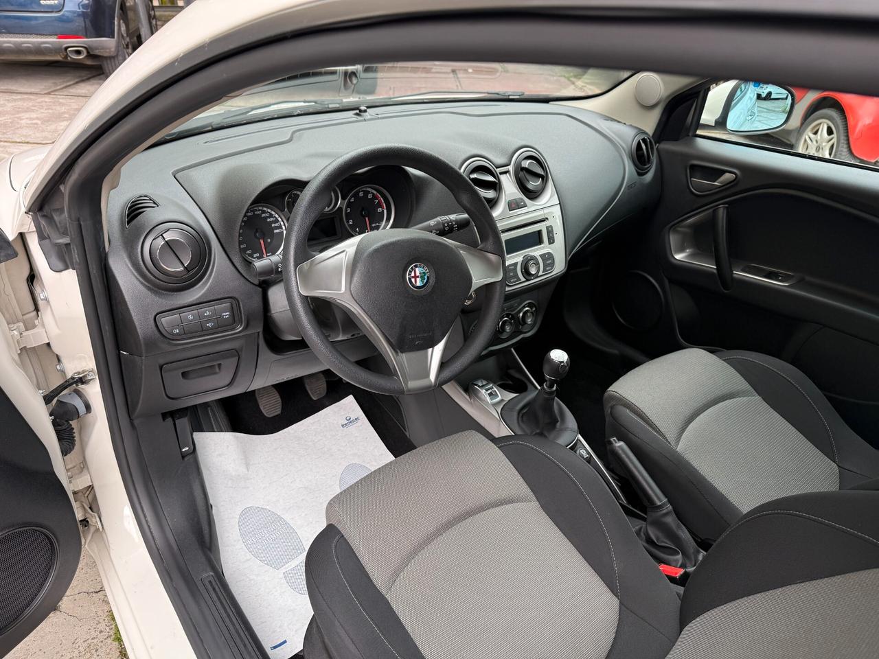 Alfa Romeo MiTo 1.4 105 CV M.air S&S Distinctive Sport Pack
