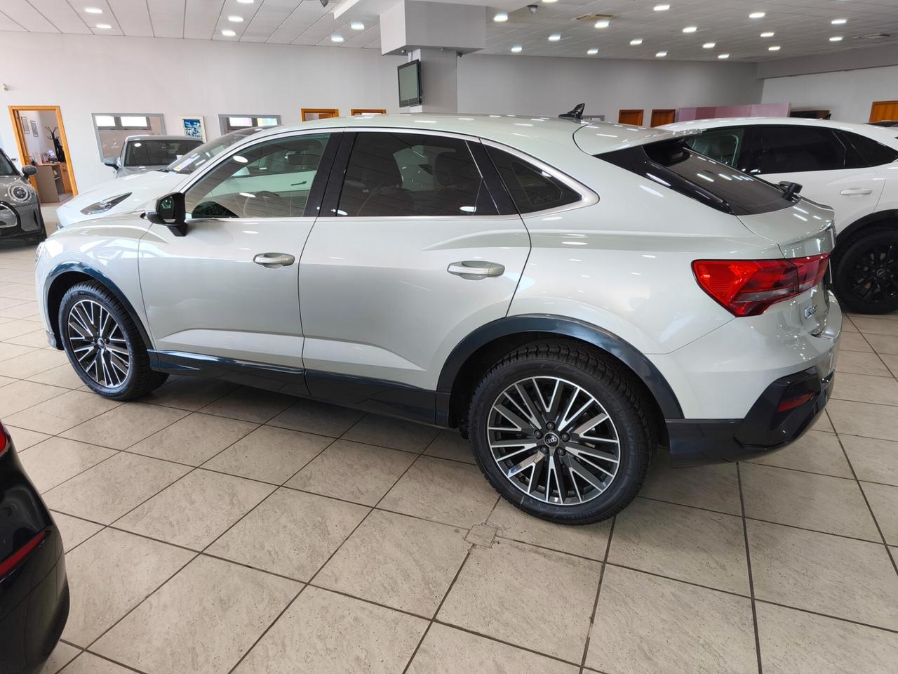 Audi Q3 SPB 35 TDI S tronic S line (GARANZIA 2 ANNI)