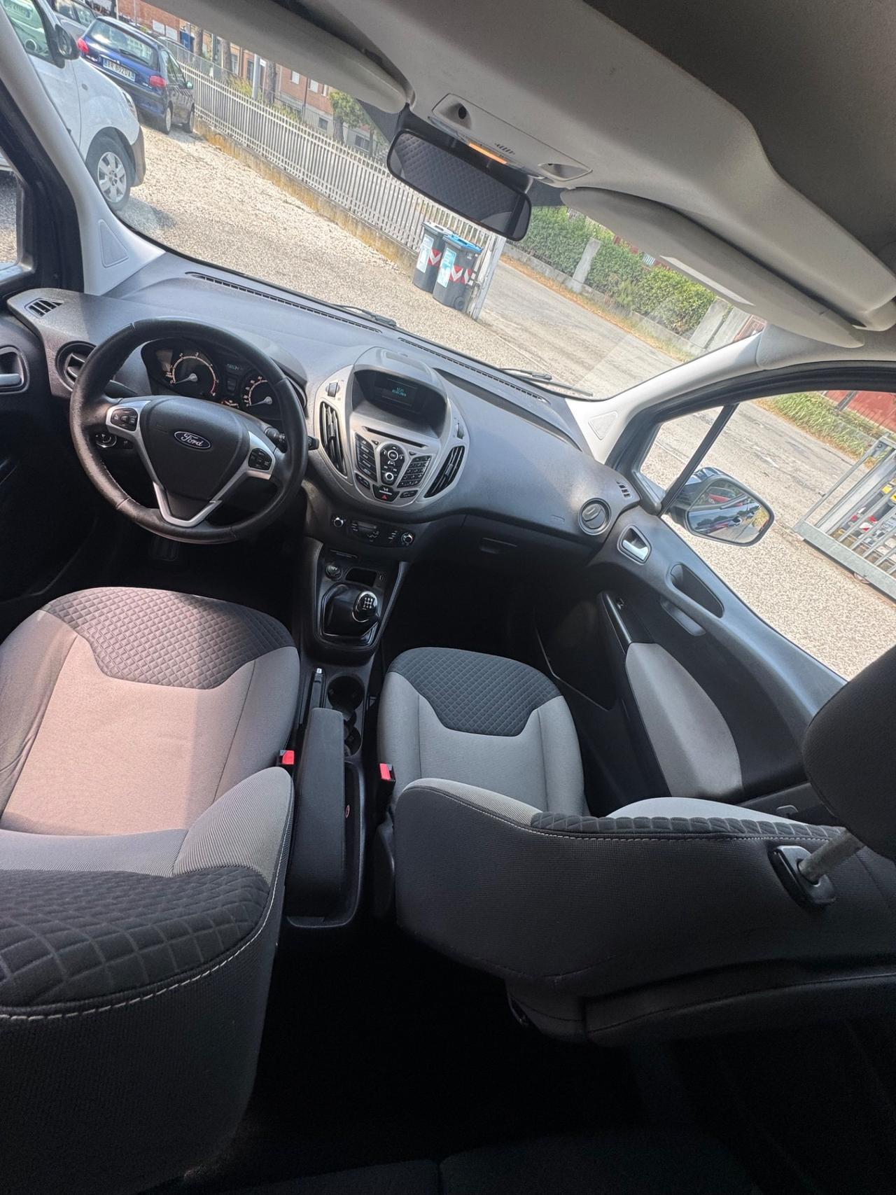 Ford Tourneo Courier 1.5 TDCI 95 CV Plus