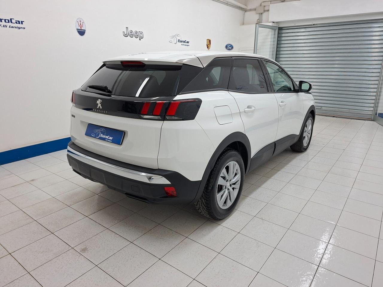 Peugeot 3008 Business 1.5 BlueHDi 130cv