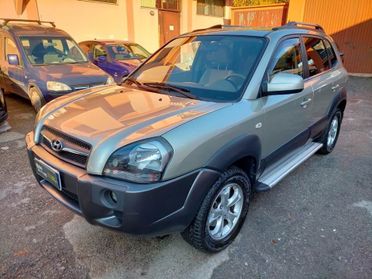 Hyundai Tucson 2.0 crdi 4 wd UNIC. PROPR.