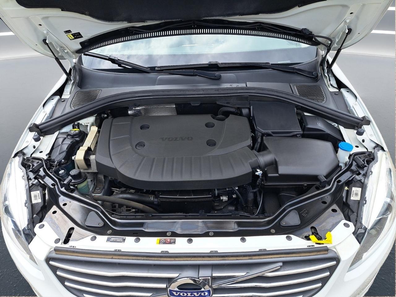 Volvo XC60 2.4 d5 kinetic awd 220cv geartronic