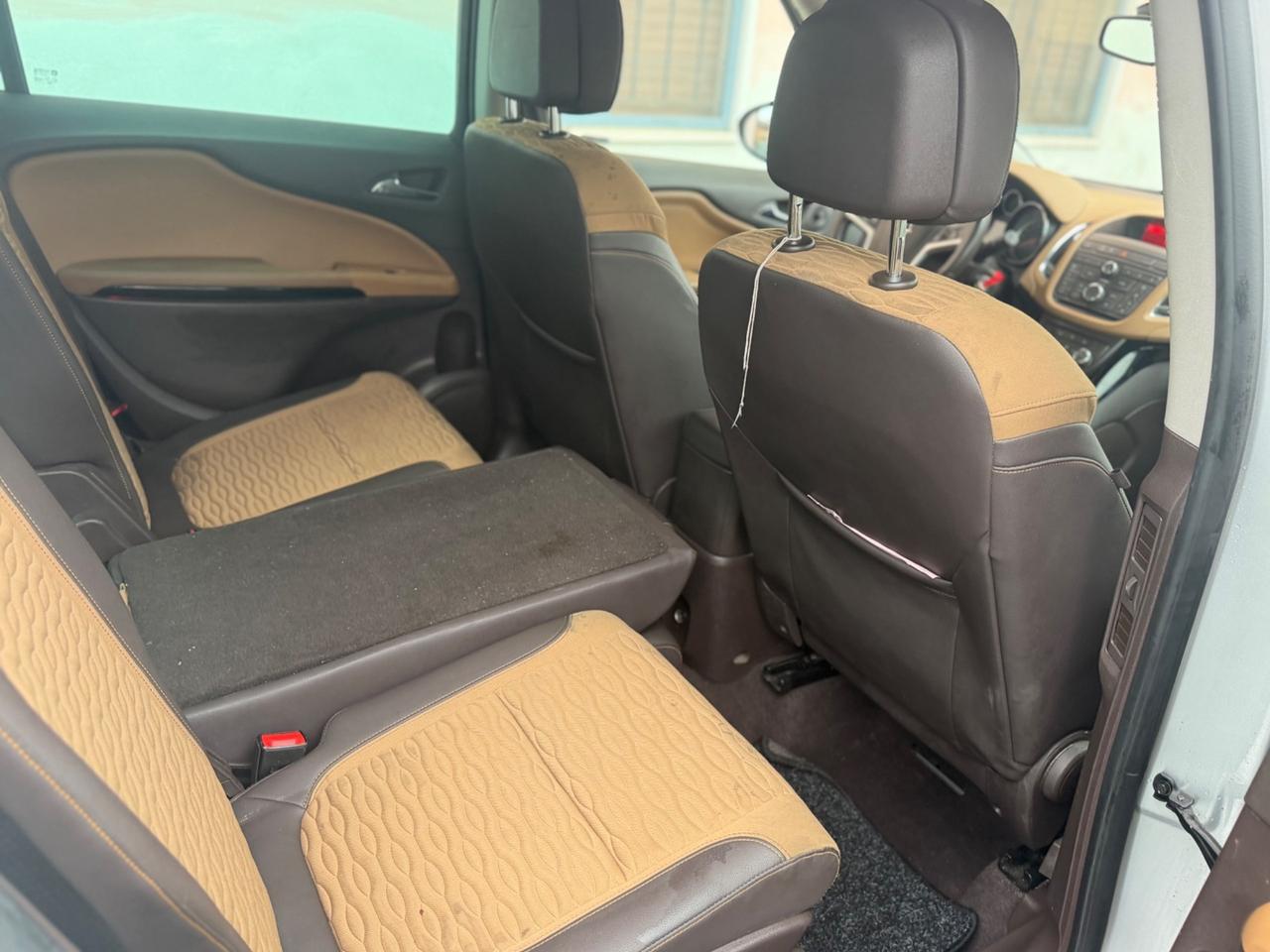 Opel Zafira Tourer 1.4 Turbo 140CV GPL 7 POSTI