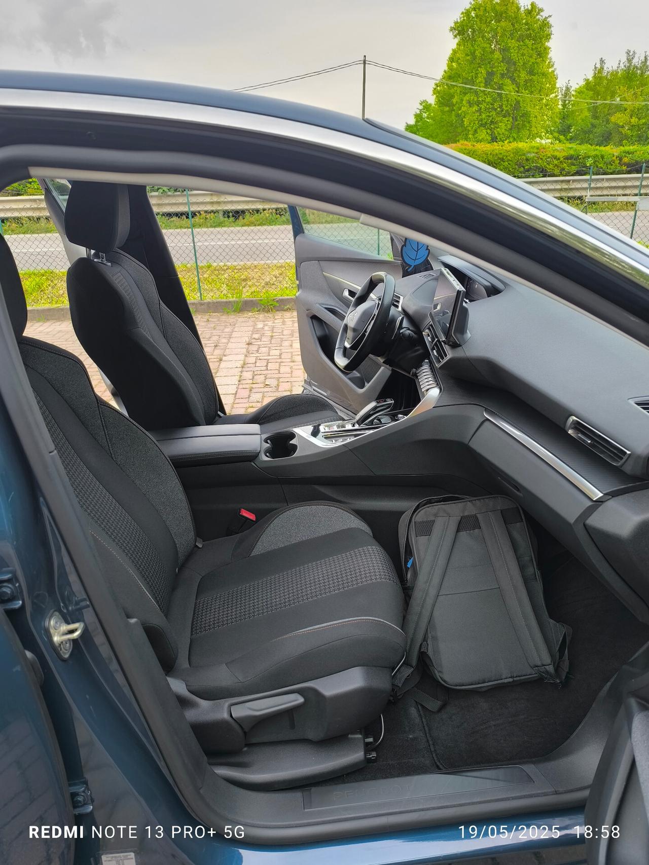 Peugeot 3008 BlueHDi 130 S&S EAT8 Active Business